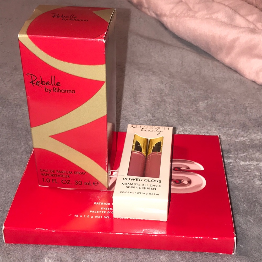 3 pieces luxury makeup set
